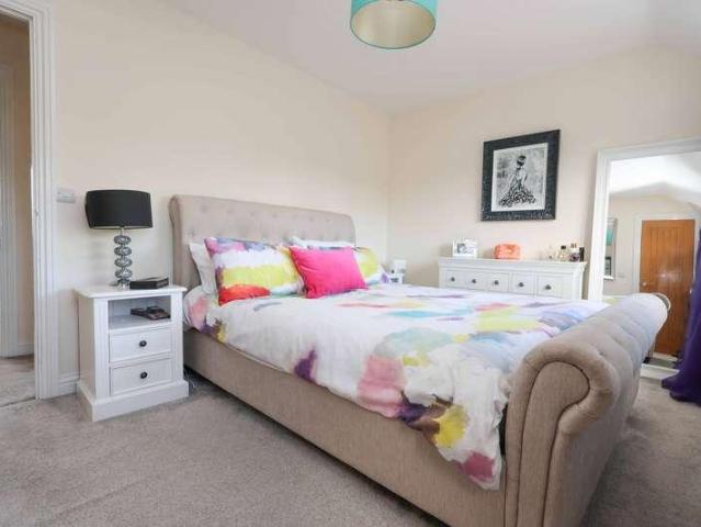 House for sale in Yatton, North Somerset