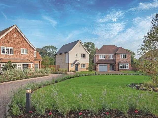 House for sale in Batchworth, Hertfordshire