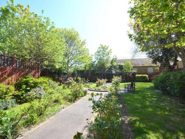 House for sale in Cliftonville West, Acol