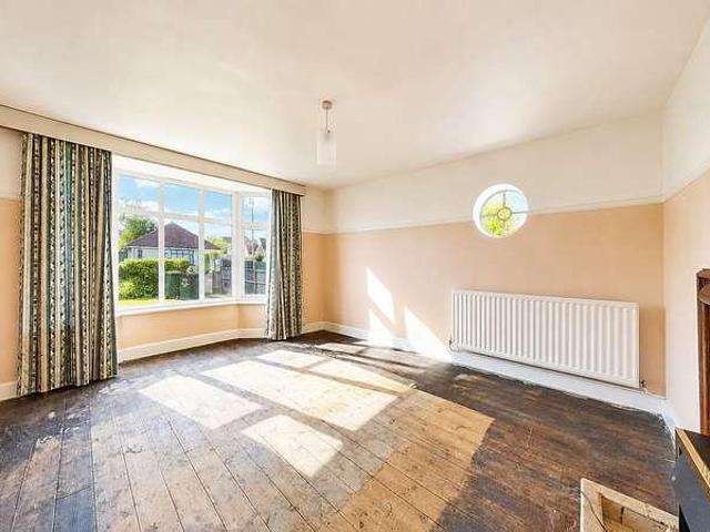 House for sale in Hunter's Forstal, Canterbury