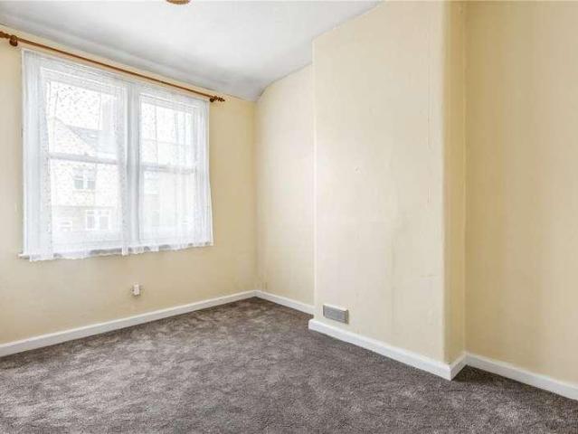 House for sale in Furzedown, Greater London