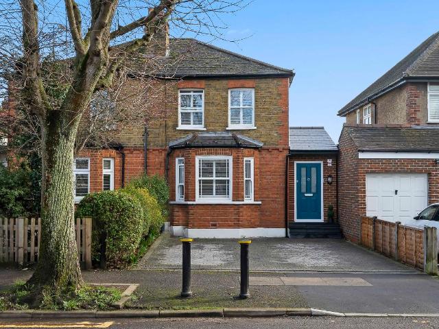House for sale in Worcester Park, Greater London