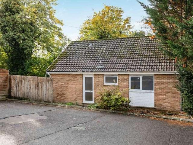 House for sale in Kings Stanley, Stroud