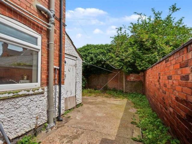 House for sale in Caldermill, East Midlands
