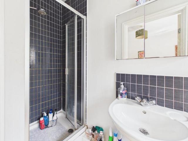 House for sale in Bingley, West Yorkshire