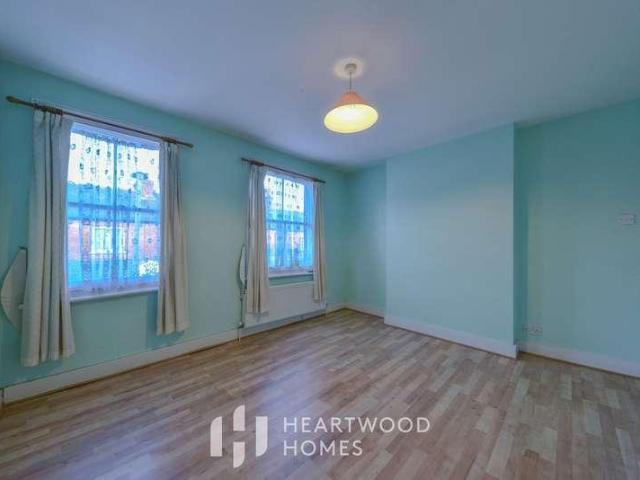 House for sale in St Albans, Five Acres