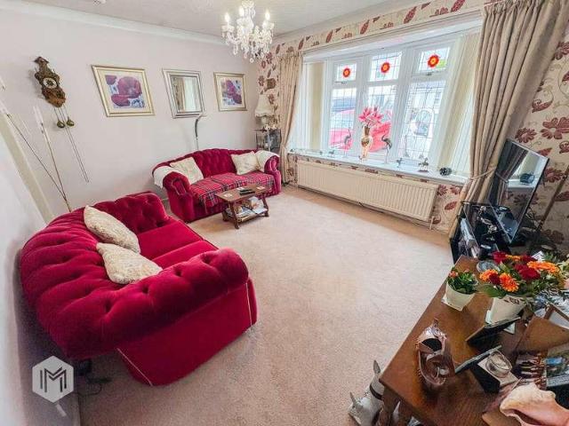 House for sale in Twiss Green, Warrington