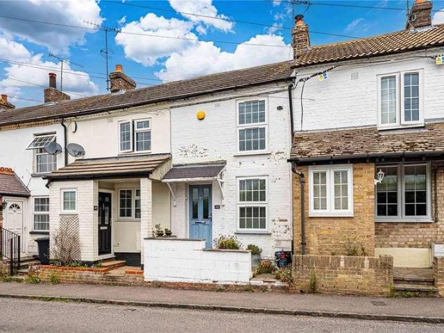 House for sale in Eaton Bray, Bedfordshire