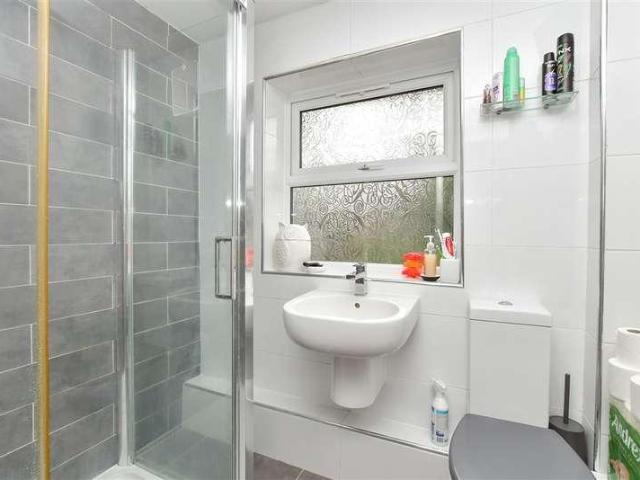 House for sale in Chatham