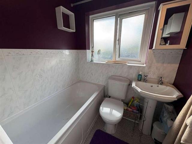 House for sale in Heckmondwike, West Yorkshire
