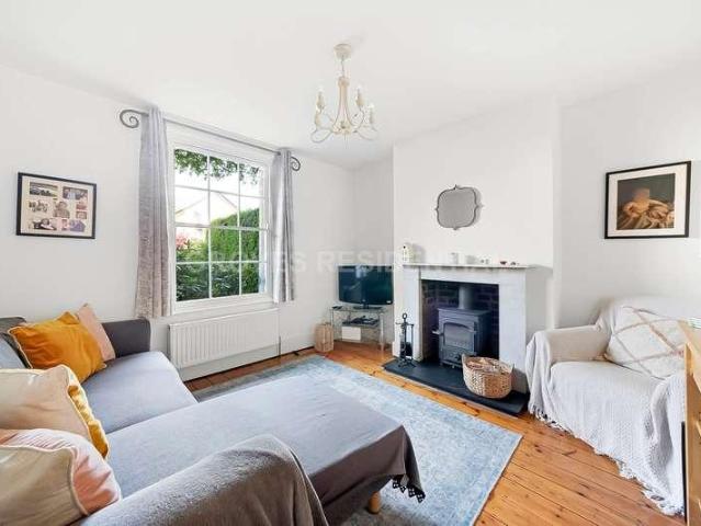 House for sale in New Malden, Greater London