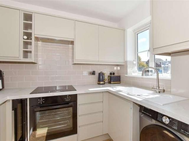 House for sale in Herne and Broomfield, The Bridge