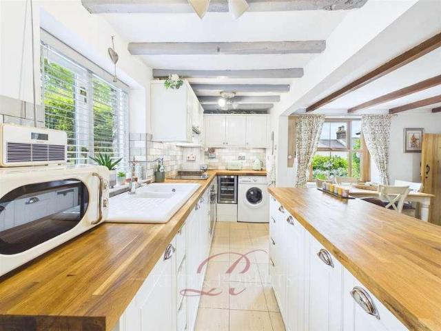 House for sale in Brynford, Milwr