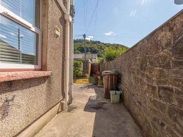 House for sale in Pont-y-waun, Crosskeys