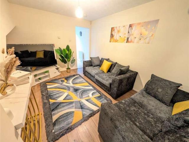 House for sale in Alverton, East Midlands