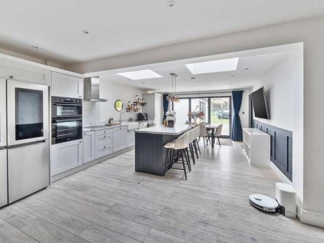 House for sale in Batchworth, Hertfordshire