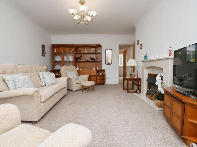 House for sale in Barnsley, Mapplewell