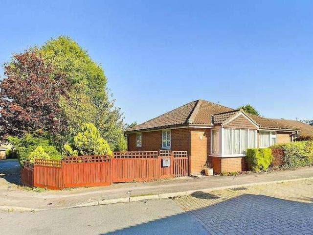 House for sale in Oadby, Leicestershire