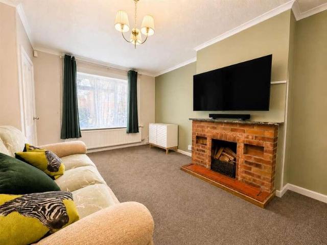 House for sale in Woodloes Park, Green Close