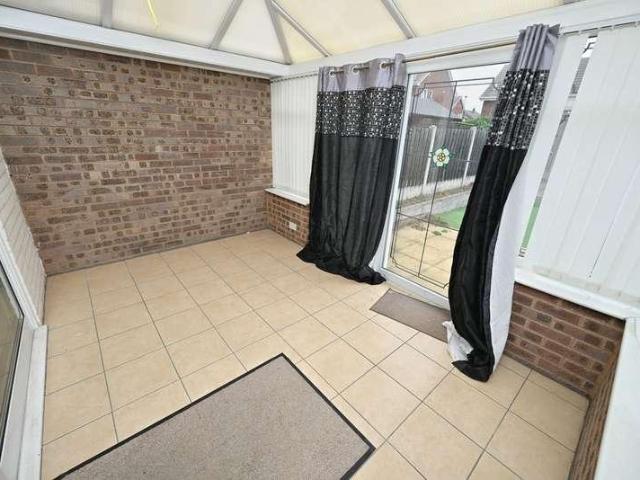 House for sale in Mapplewell, South Yorkshire