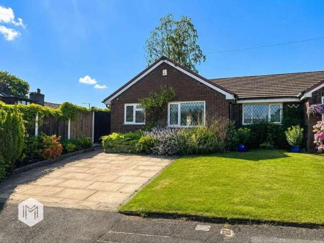House for sale in Bradshaw, Lee Bank