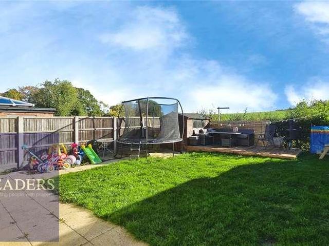 House for sale in Chelmondiston, Suffolk