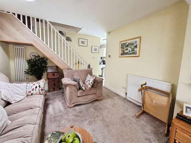 House for sale in Buttershaw, West Yorkshire