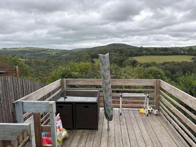 House for sale in Mawr, Clydach