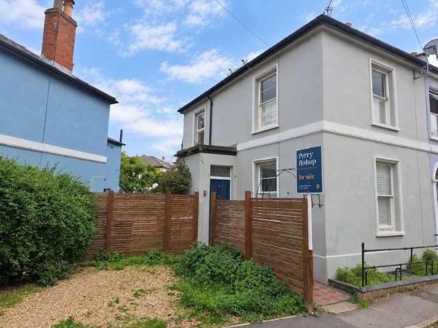House for sale in Marle Hill, Cheltenham