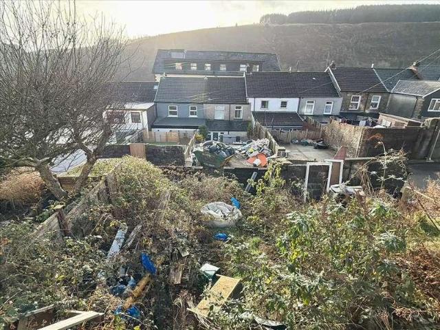 House for sale in Cwm Clydach, Gelli
