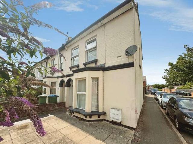 House for sale in Victoria Park, Aylesbury