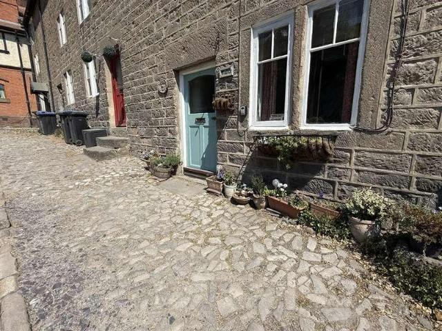 House for sale in Froggatt, East Midlands