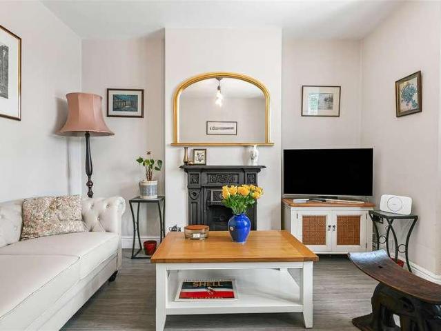 House for sale in Norbiton, Greater London