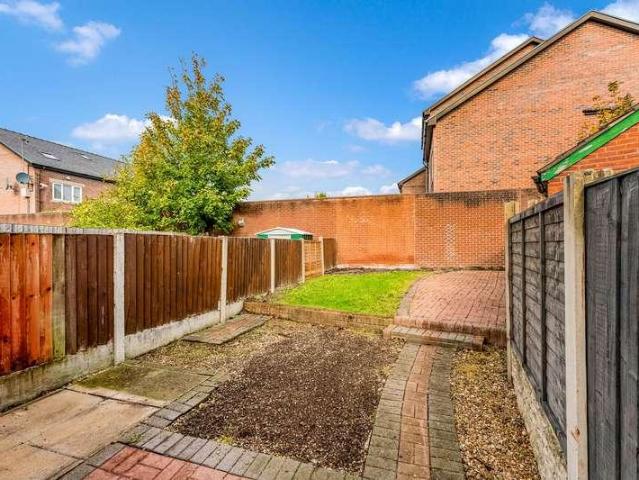 House for sale in Widnes, Cheshire