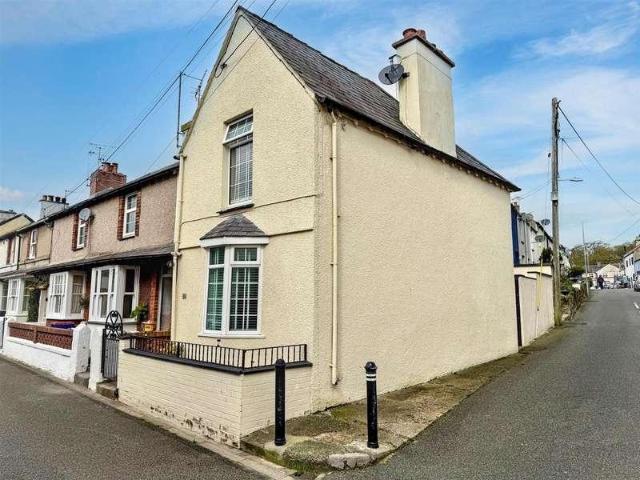 House for sale in Beaumaris