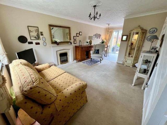 House for sale in Ynysawdre, Brynmenyn