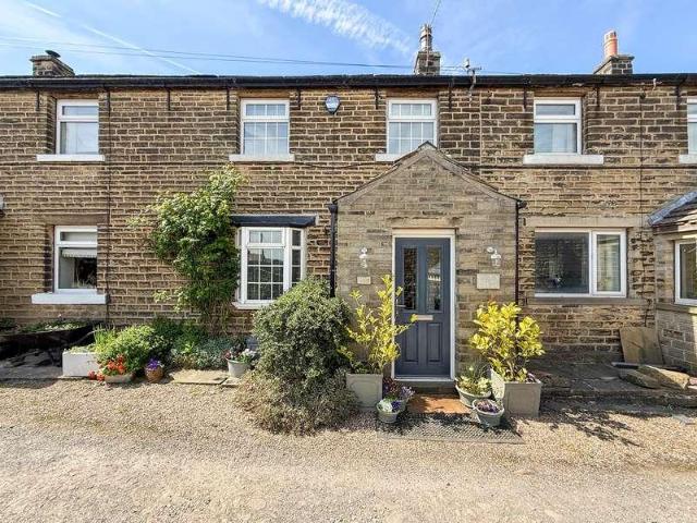 House for sale in Meltham, West Yorkshire