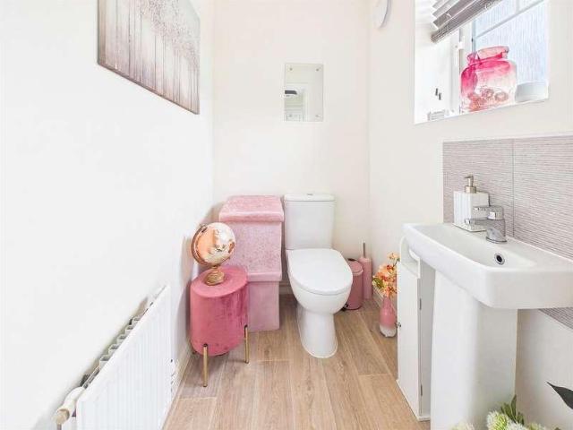 House for sale in Copcut, Crookhill