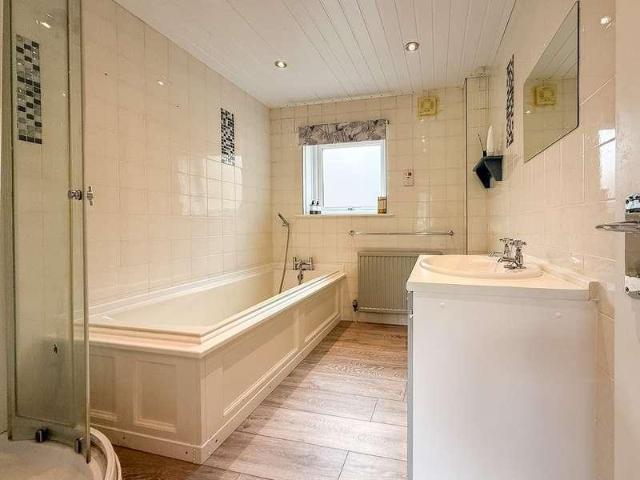 House for sale in Holme Valley, Brockholes