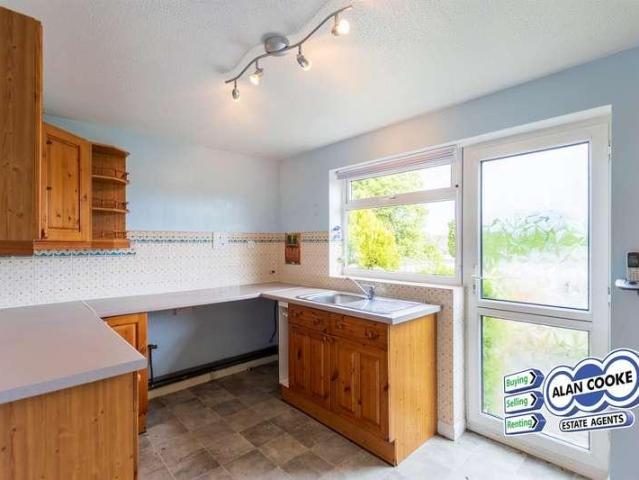 House for sale in Primley Park, Alwoodley