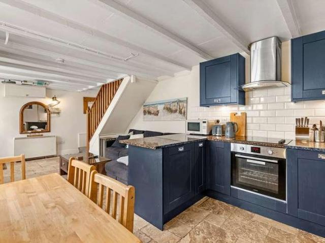 House for sale in Port Gaverne