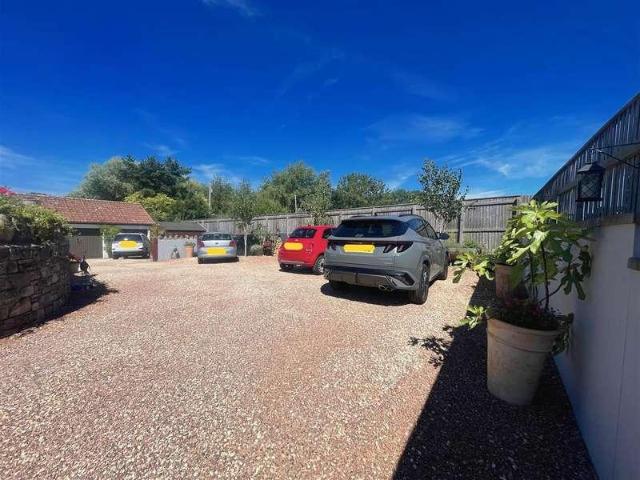 House for sale in Worle, Kewstoke