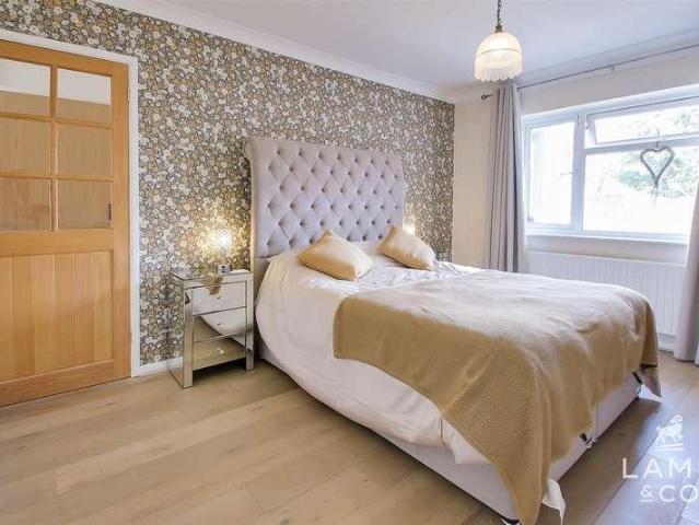 House for sale in Dale Hill, Essex