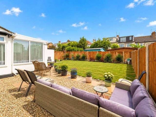 House for sale in Alton Barnes, Essex