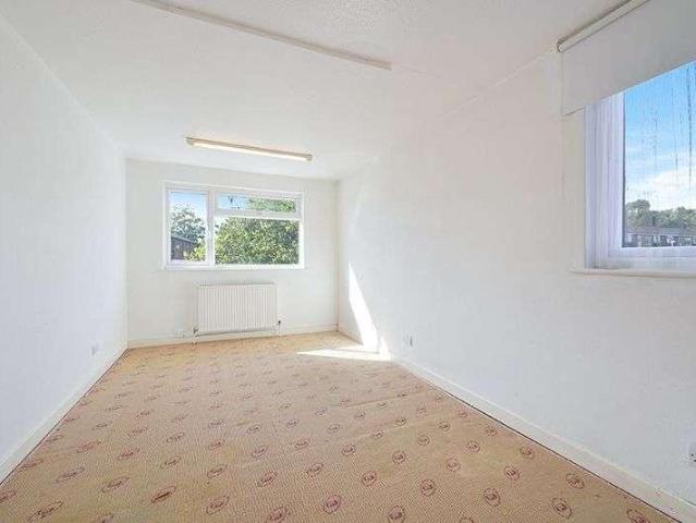 House for sale in Oakhill, Greater London
