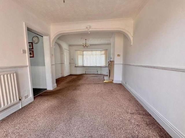 House for sale in Hall End, West Bromwich