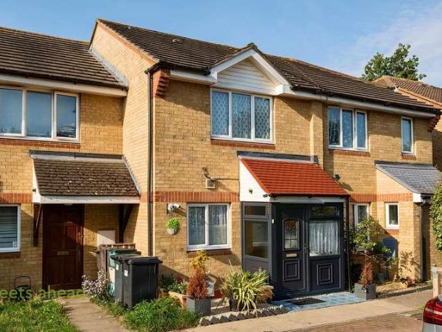 House for sale in London Borough of Croydon, Greater London