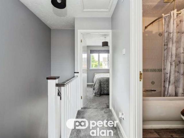 House for sale in Cimla, Neath