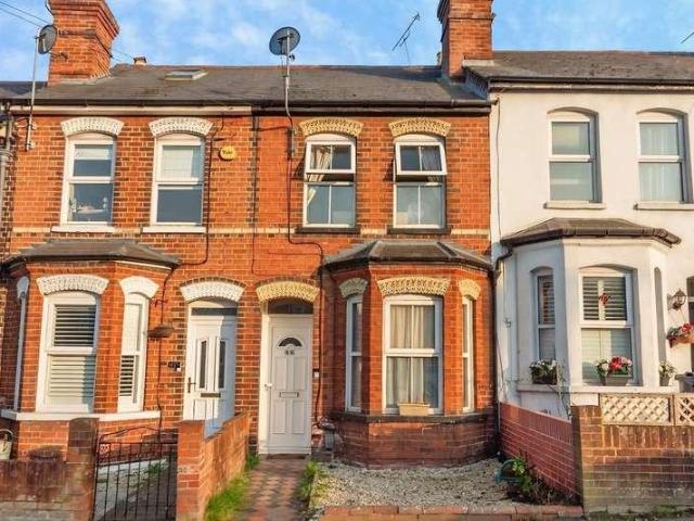 House for sale in Dee Park, Reading