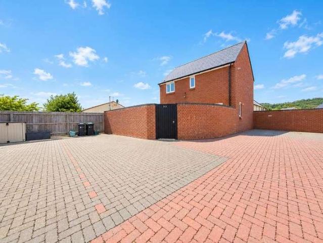 House for sale in Wyke Regis, Weymouth